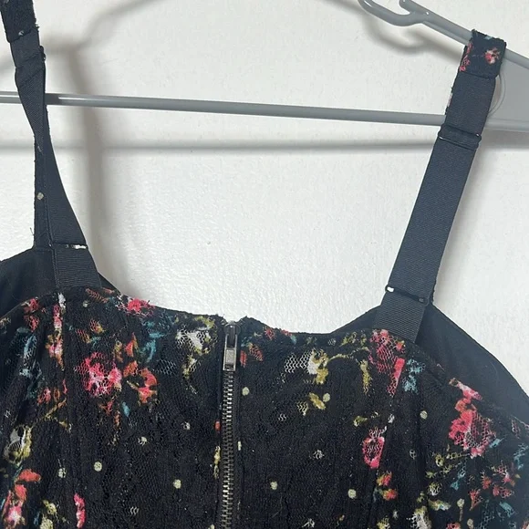 Jessica Simpson Floral Dress - Picture 4 of 4